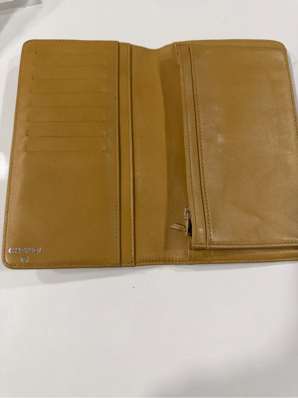 ✨ Authentic Chanel Icon Lucky Symbols Bi-Fold long wallet ✨ w/Entrupy COA - Picture 4 of 13